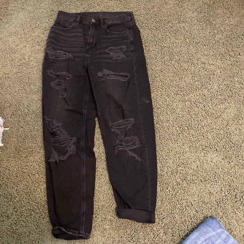 American eagle ripped jeans. Black